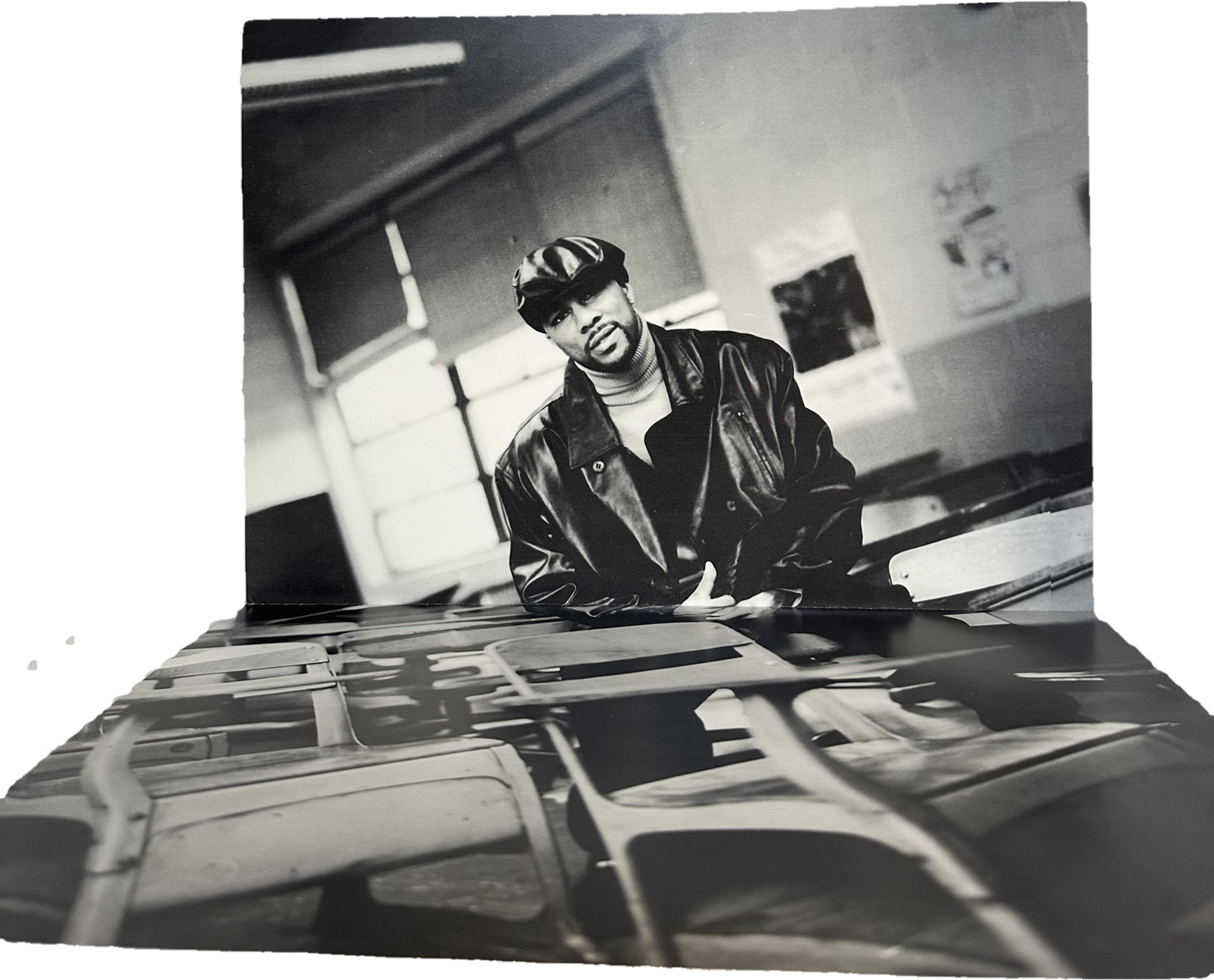 Common&J Dilla — The Light (A Collection Of Common Classics Produced By J Dilla) 10